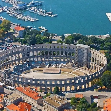 Appartamento Kamelija Fažana