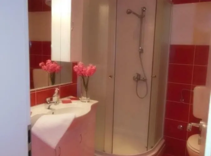 Appartement Kamelija *